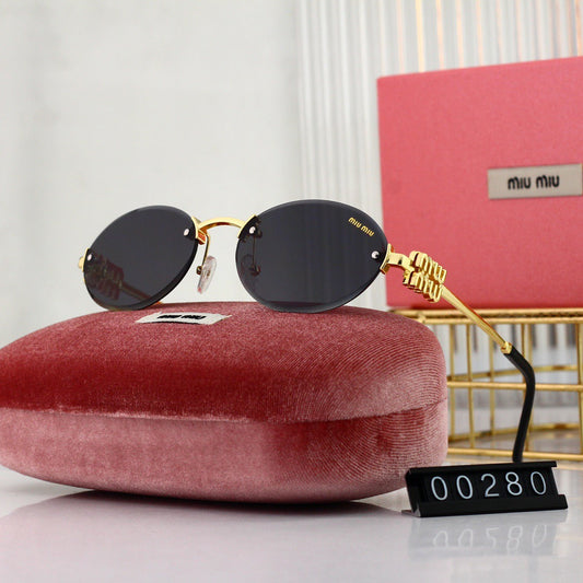 Lunettes de soleil ovales sans monture en métal cool