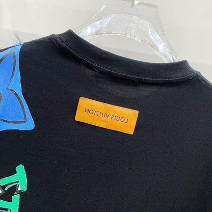 Camiseta con estampado de letras de colores
