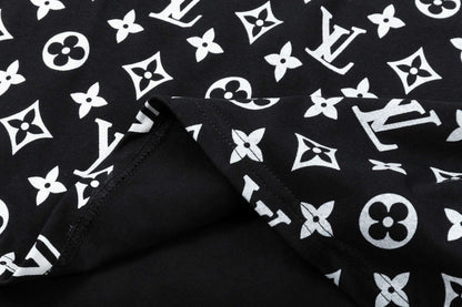 Camiseta con estampado completo de medio cuerpo