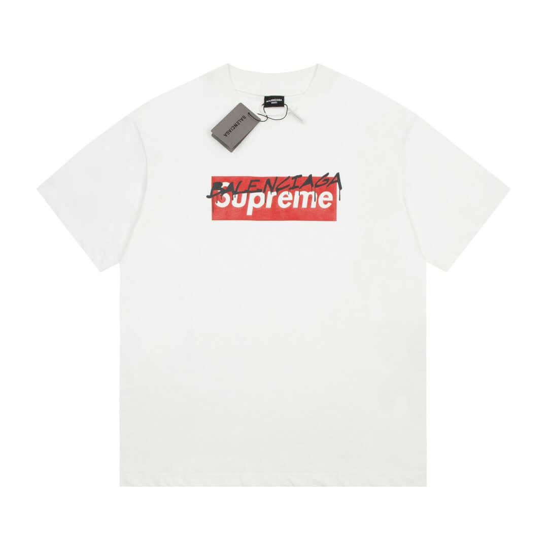 Camiseta clásica con estampado rojo