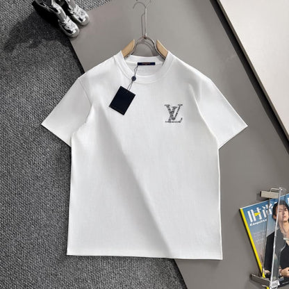 Nueva camiseta bordada 2025