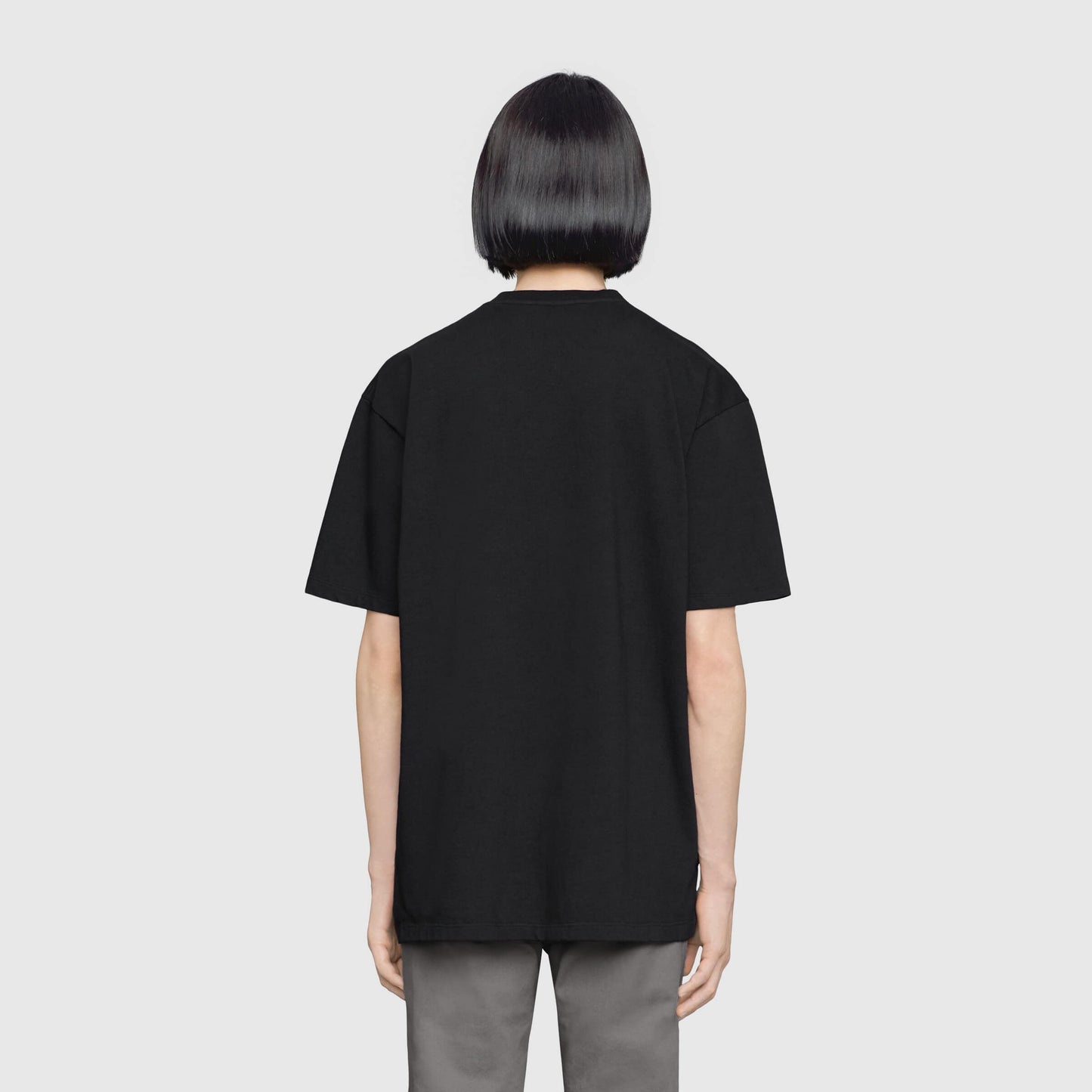 CAMISETA CON ESTAMPADO DE CUCHILLAS 