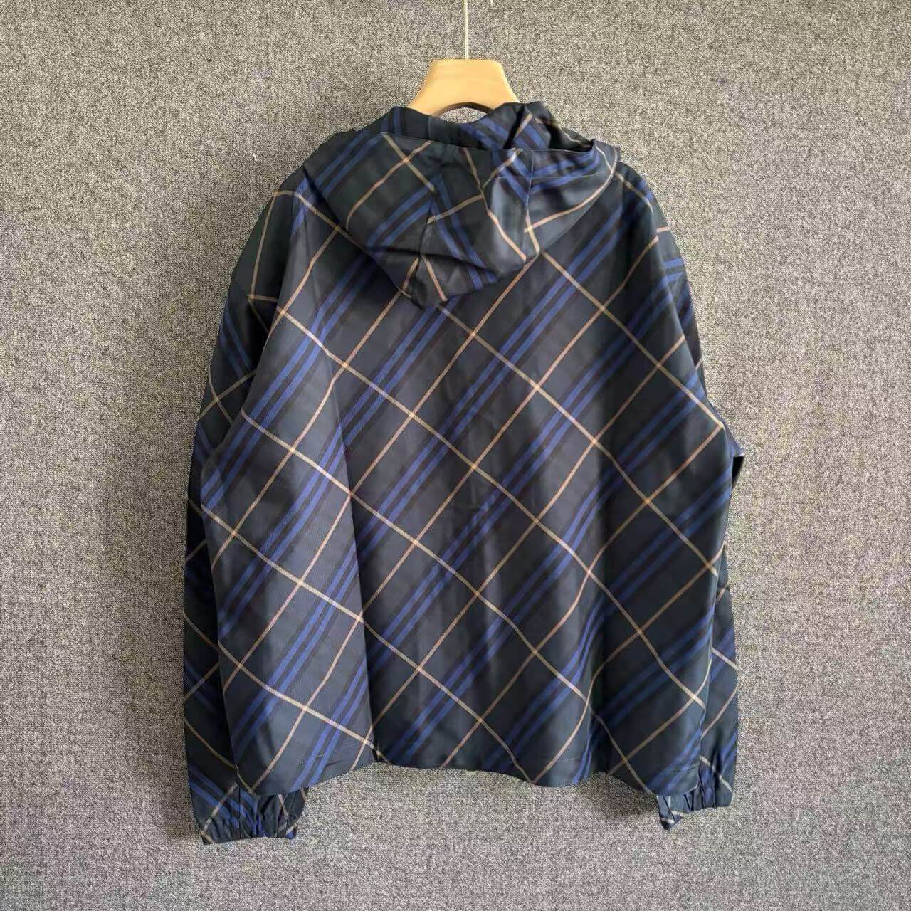 Chaqueta clásica de rayas de colores