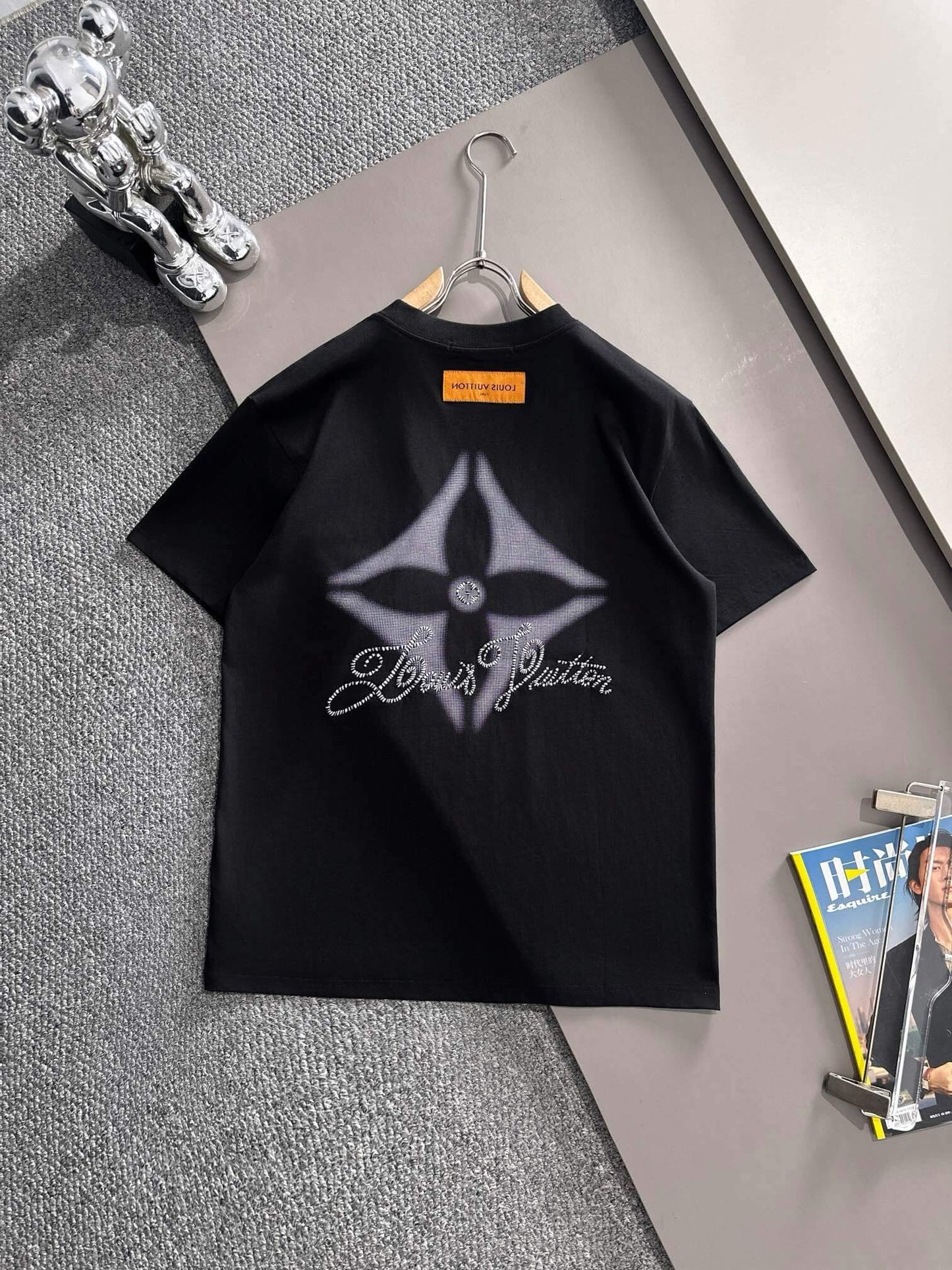 Nouveau t-shirt tendance brodé