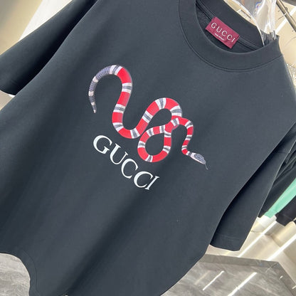 Camiseta con estampado de serpiente 2025
