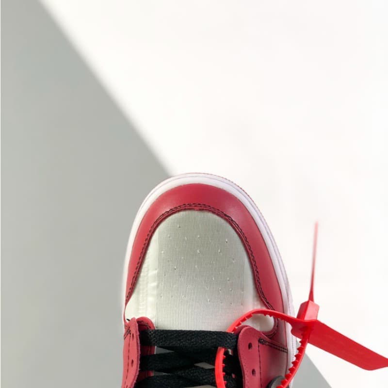 Zapatillas clásicas rojas