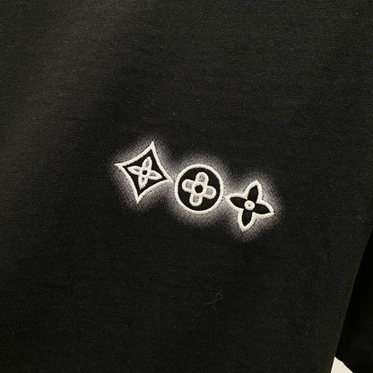 Camiseta bordada con inyección de tinta