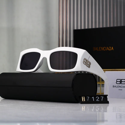 Gafas de sol retro envolventes
