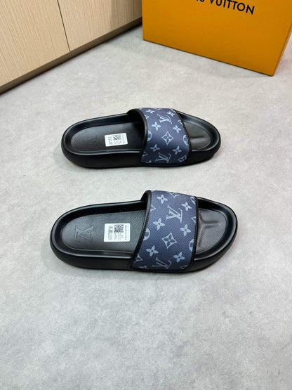 Pantuflas clásicas multicolor con estampado integral