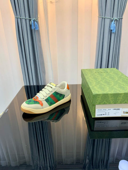 Green Double-G Design Sneakers