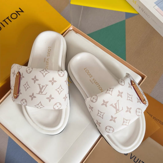 Chaussons blancs à imprimé intégral pour femmes