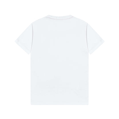 Camiseta con bordado de parche de cuero