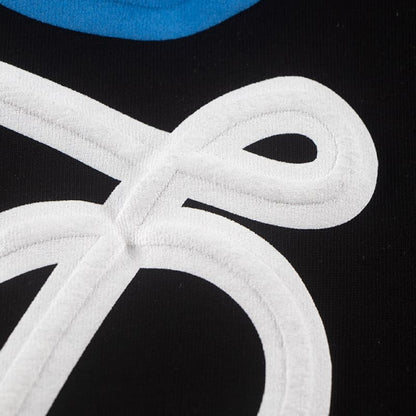 Camiseta con relieve 2025