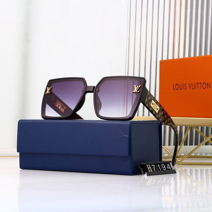Gafas de sol retro con montura grande y patillas estampadas