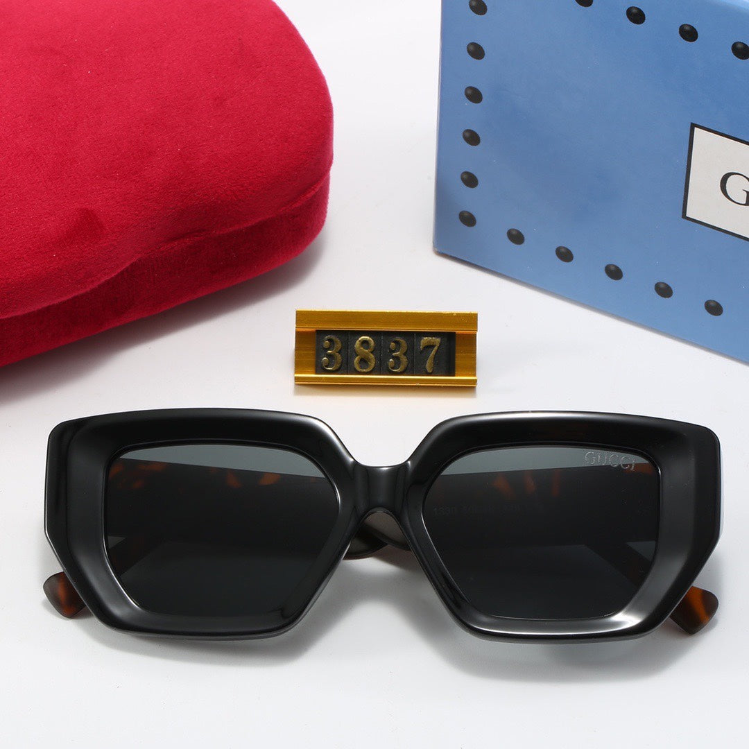 Gafas de sol con estampado ámbar