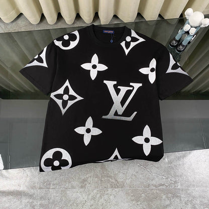 Camiseta con estampado degradado por toda la prenda