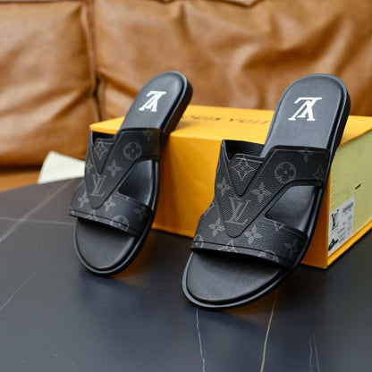 Chaussons noirs à imprimé intégral