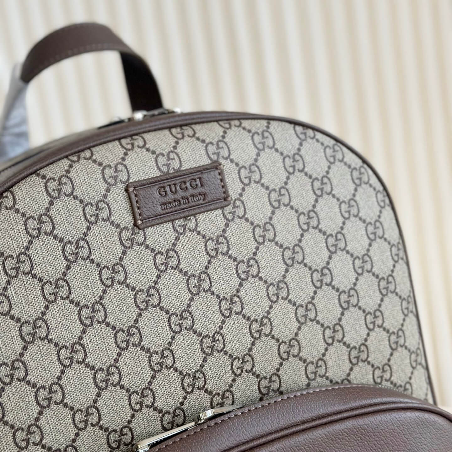 Sac à dos en toile et cuir