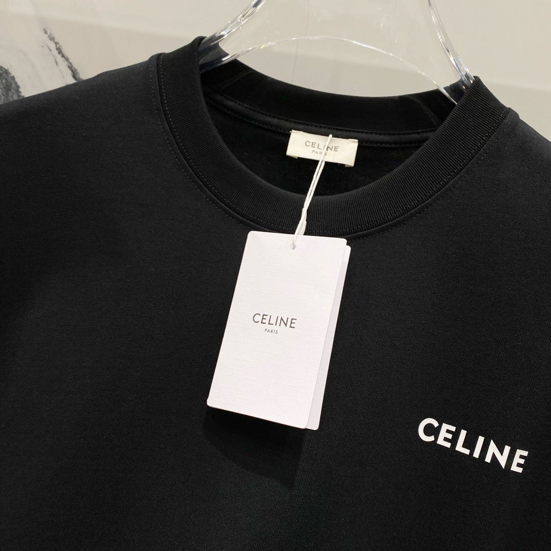 Camiseta con estampado sencillo