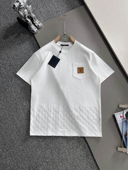 Nueva camiseta con bolsillo en el pecho