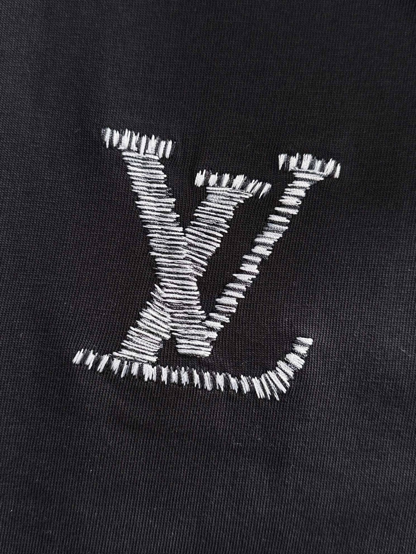 Nouveau t-shirt tendance brodé