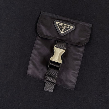 Camiseta con bolsillo utilitario