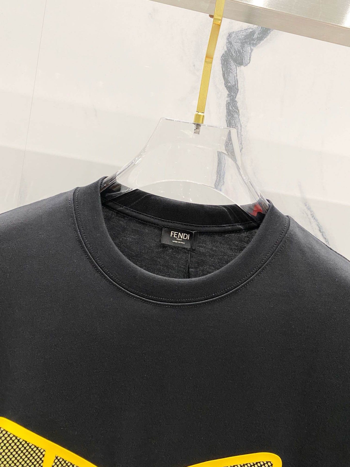 Camiseta con estampado de ojos