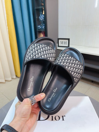 Zapatillas de piel jacquard