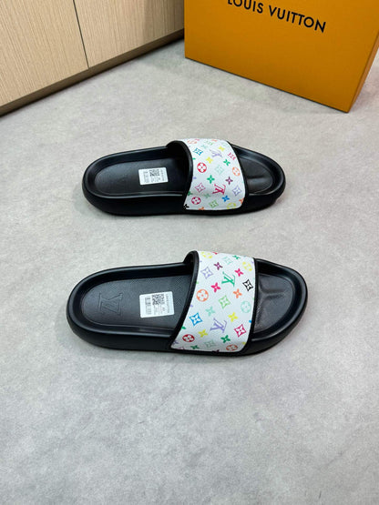 Pantuflas con estampado colorido