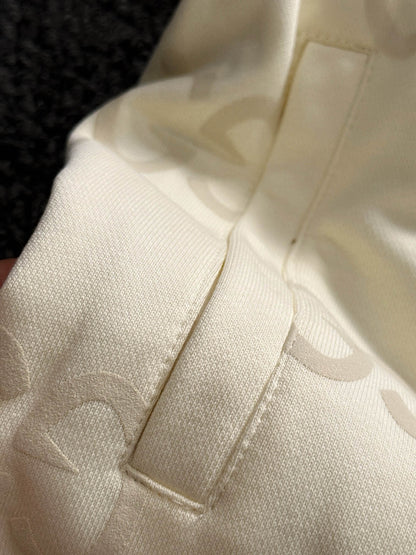 Short à poches plaquées et imprimé all-over