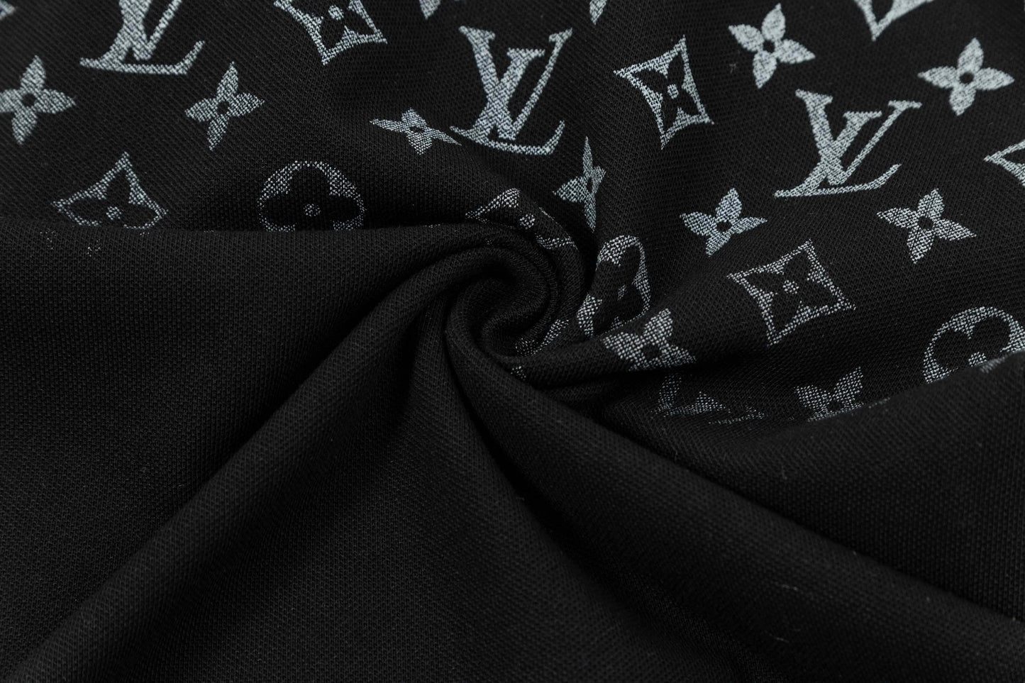 Polo con estampado completo degradado