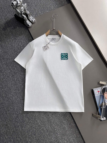 Camiseta clásica con estampado en relieve