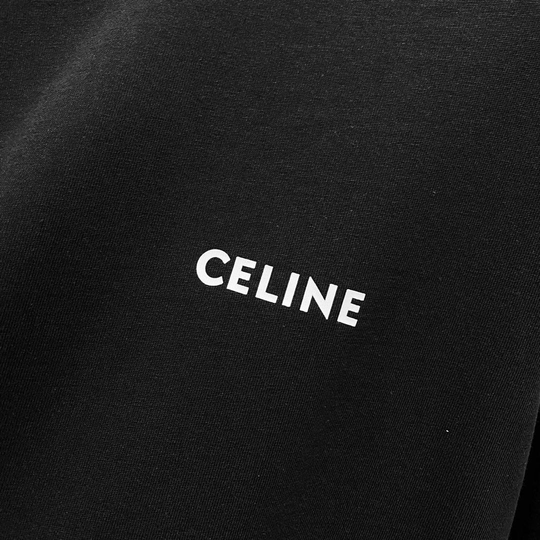 Camiseta con estampado sencillo