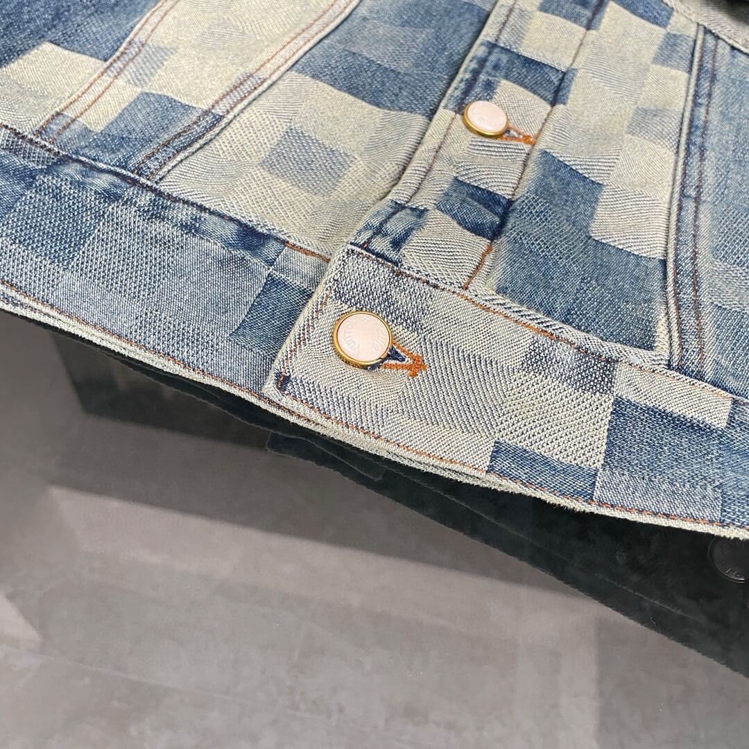Veste à carreaux très populaire