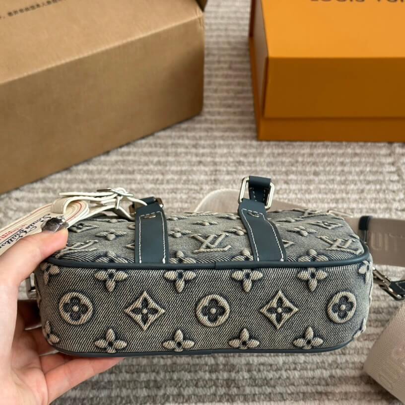 Bolso para cámara vintage con relieve