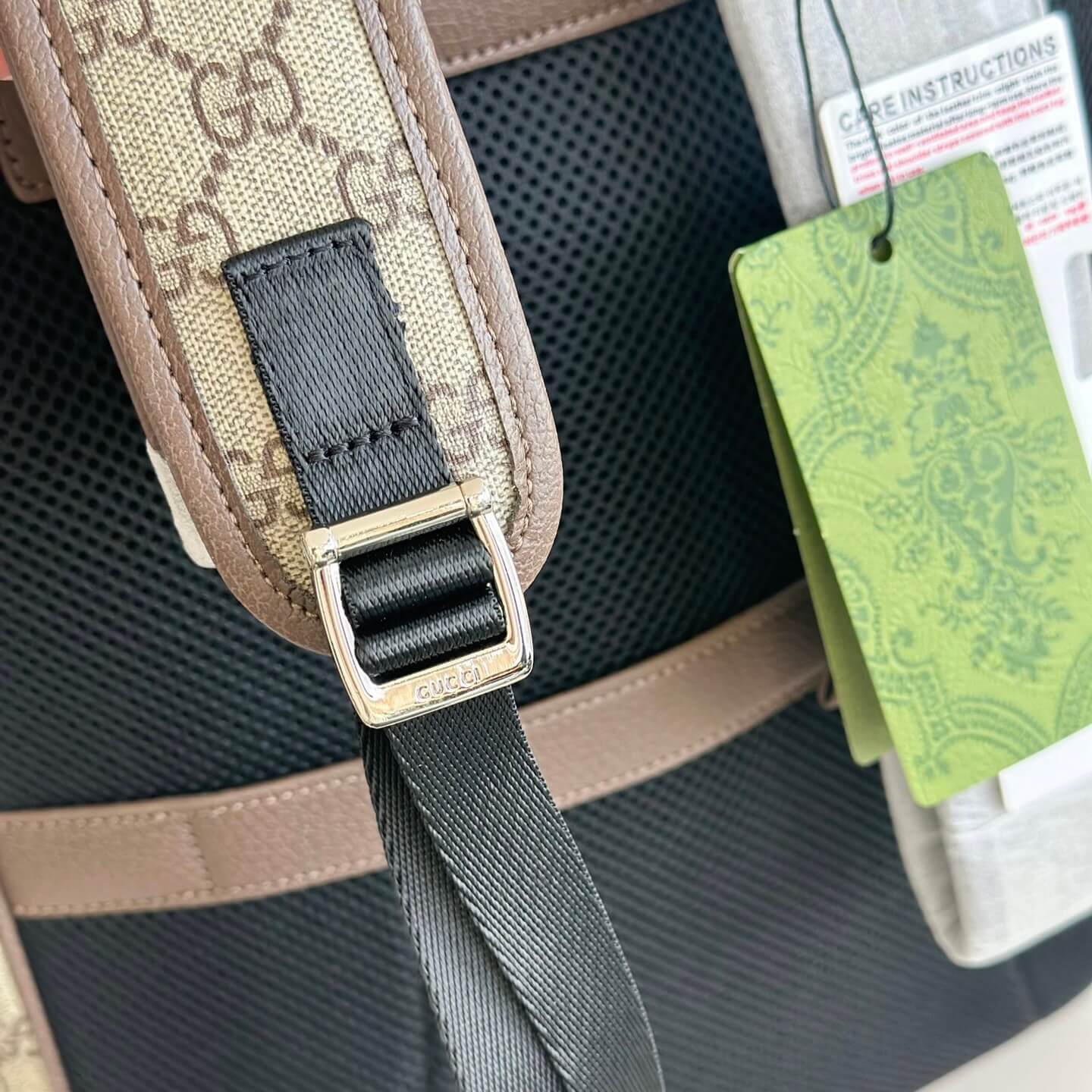 Sac à dos en toile et cuir