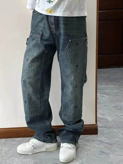Vaqueros con estampado en relieve