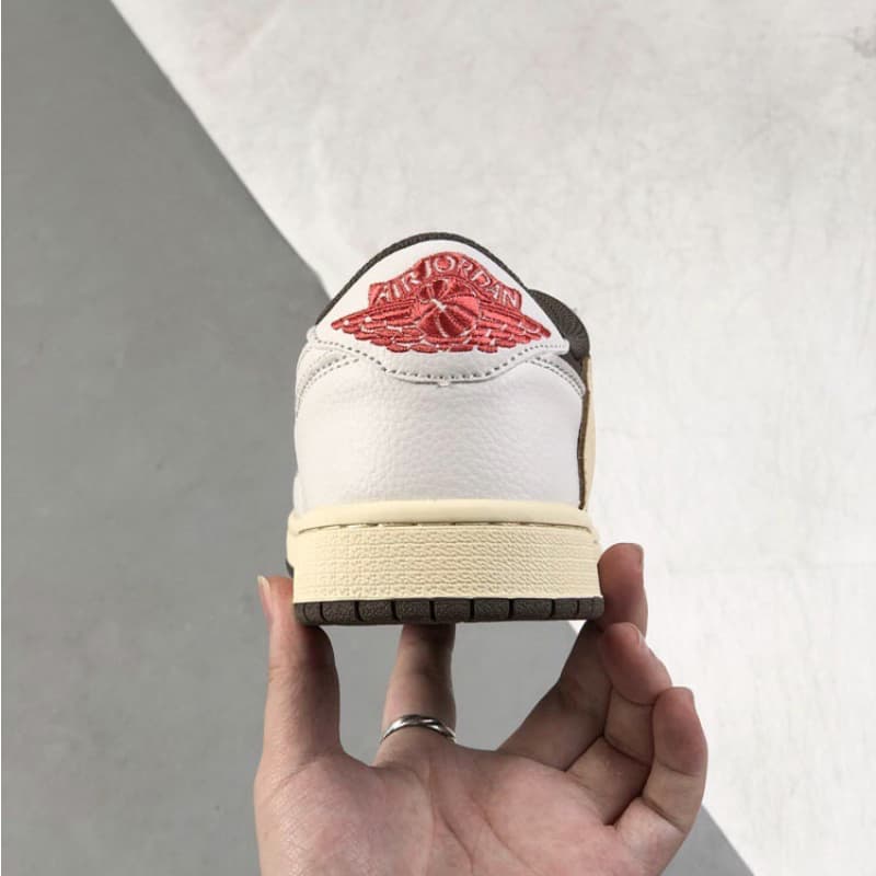 Zapatillas bajas con bloques de color blanco y marrón