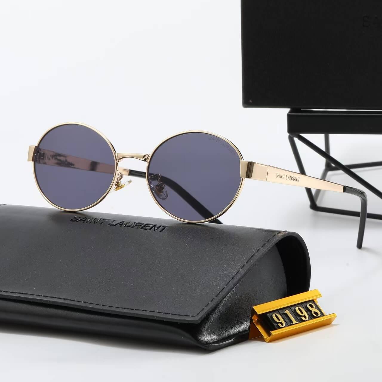 Gafas de sol clásicas y elegantes con montura redonda