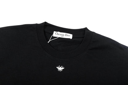 Camiseta con bordado de letras