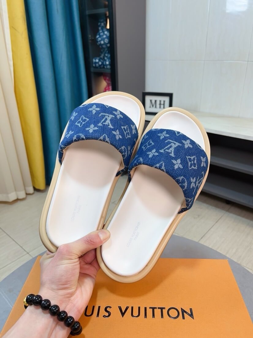 Pantuflas clásicas con estampado integral