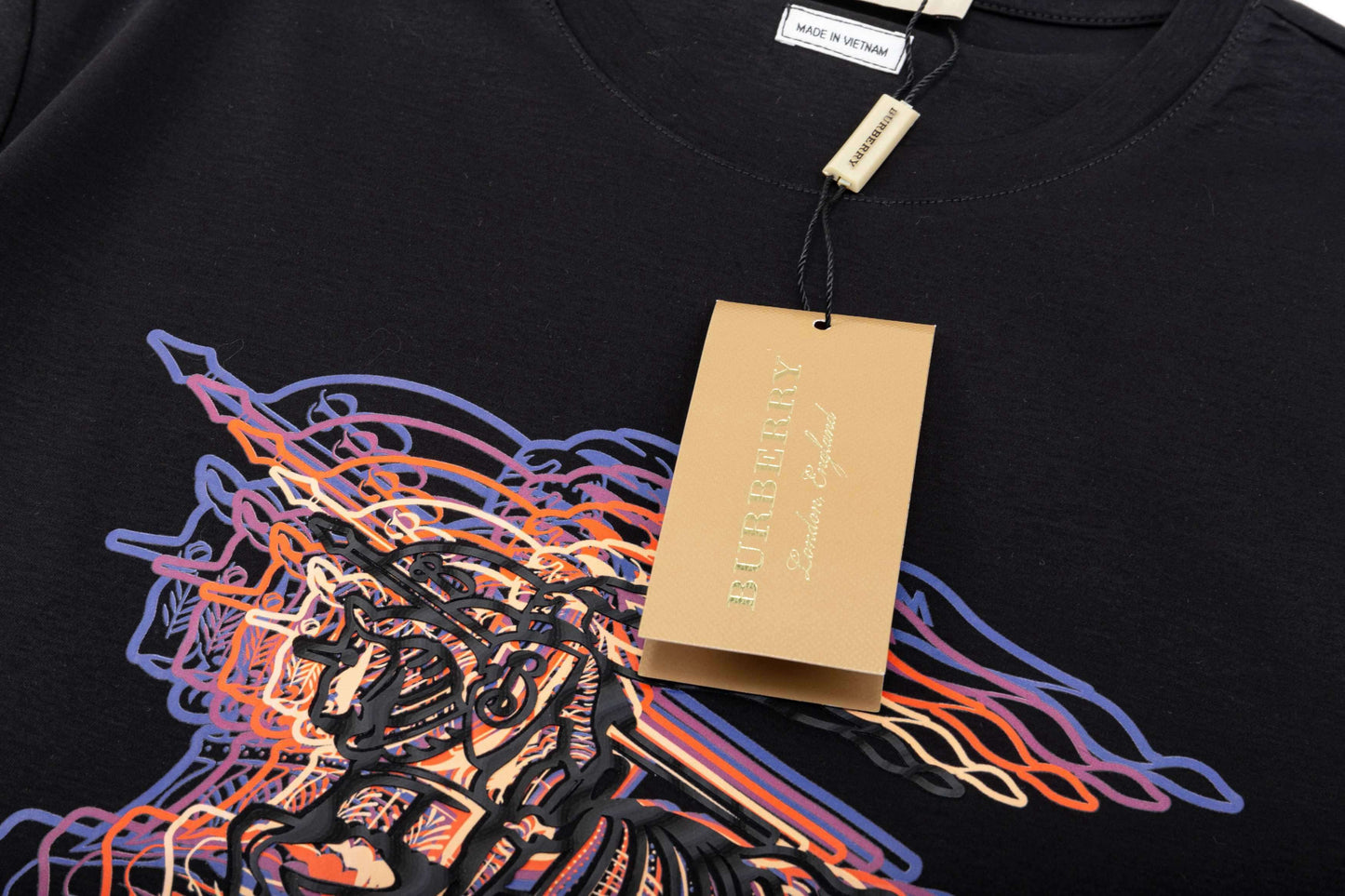 Camiseta con estampado de caballero