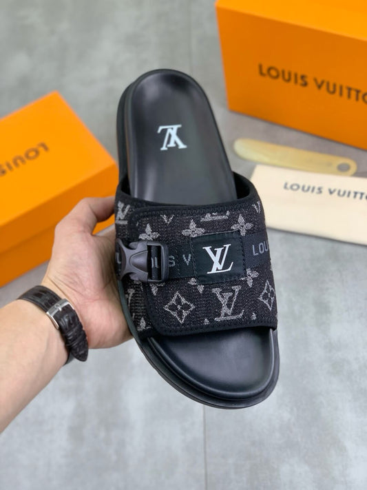 Button-Print Slippers