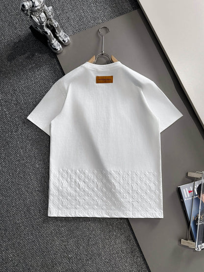 Nueva camiseta con bolsillo en el pecho