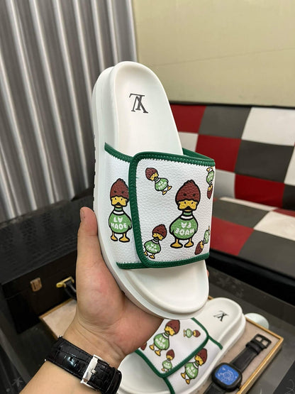 Chaussons en relief avec personnages de dessins animés