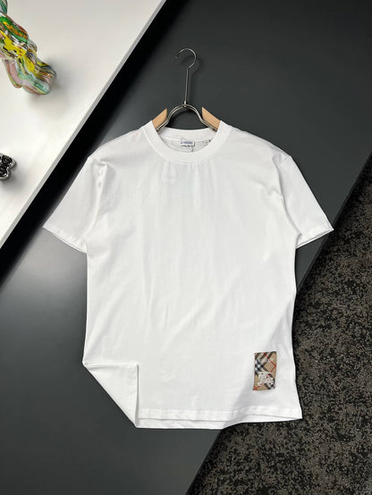 Camiseta clásica bordada con caballo de guerra