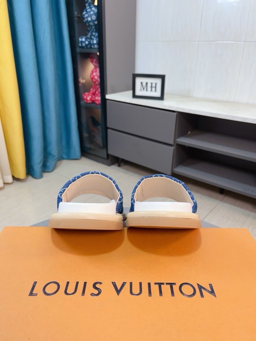 Pantuflas clásicas con estampado integral