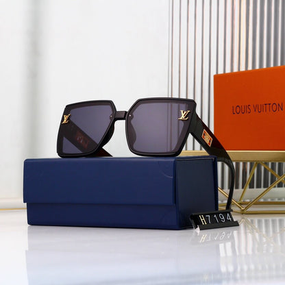 Gafas de sol retro con montura grande y patillas estampadas