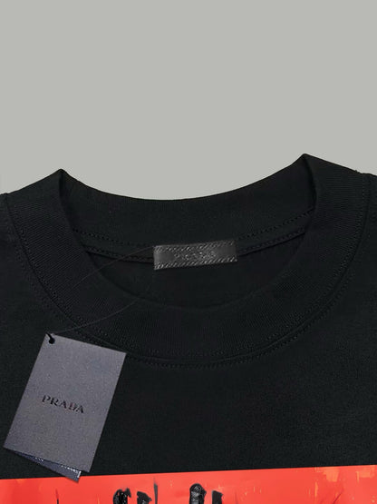 Camiseta con estampado de pintura al óleo de jarrón