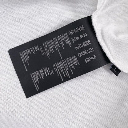 Camiseta con bolsillo utilitario